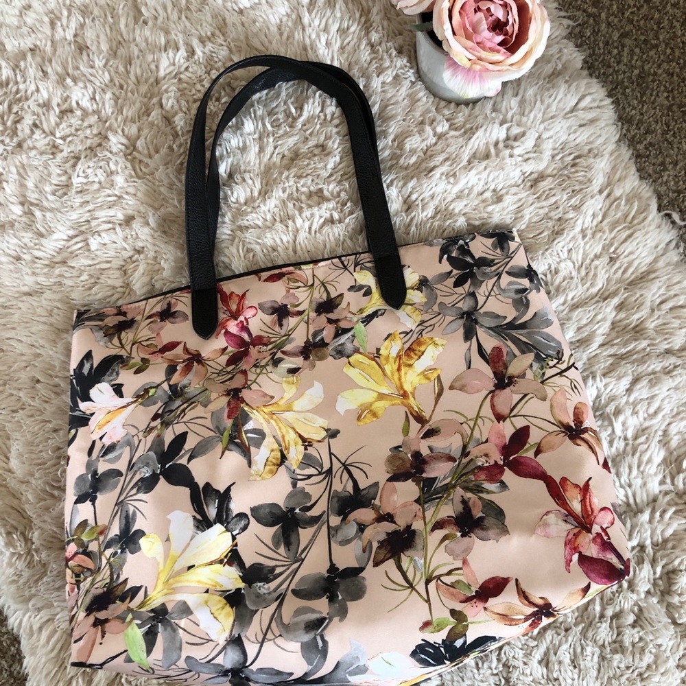Floral tote